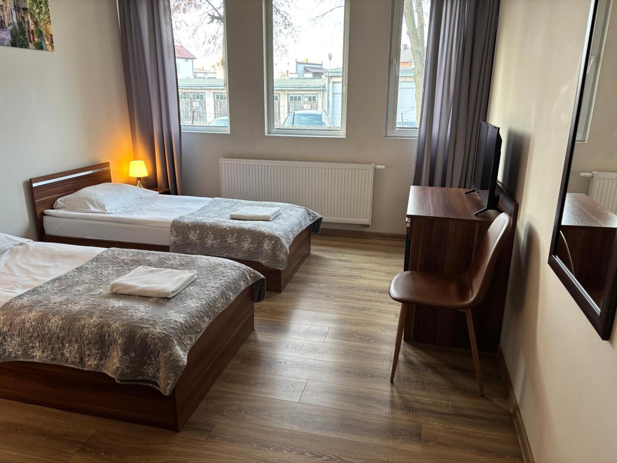 M&A Guest Rooms Ломжа Экстерьер фото