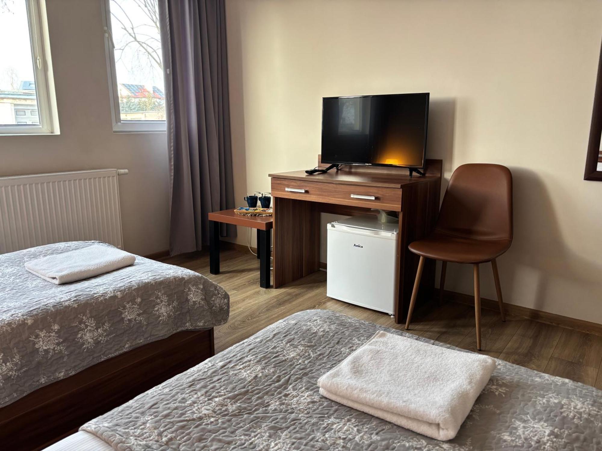 M&A Guest Rooms Ломжа Экстерьер фото